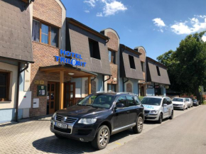 Hotel Trilobit, Veselí Nad Luznicí